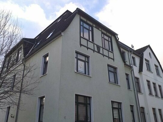 mit Einbauküche! 2-Zimmer Wohnung (1.OG) in ruhiger Lage, Crimmitschau-Nord, aktuelle Foto's folgen