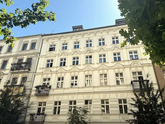 Top sanierte, leerstehende 2-Zimmer-Altbauwohnung in der Kietz Lage von Moabit