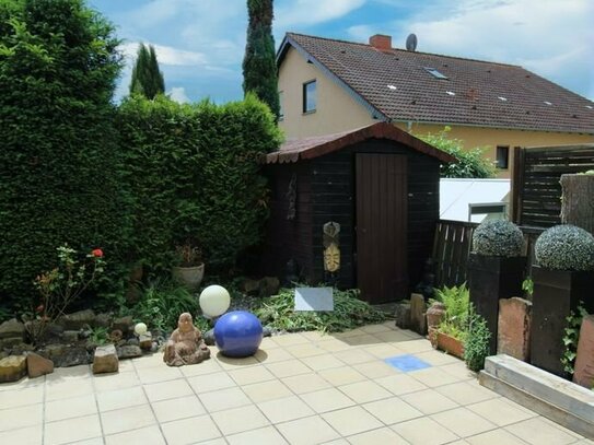 Ihr neues Eigenheim für die junge Familie mit Garten und Garage!!