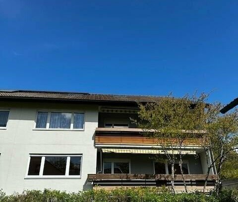 Helle gut geschnittene 4 Zimmer Wohnung, sehr begehrte Lage mit Balkon und Garage in Bad-Dürrheim "provisionsfrei" zu v…