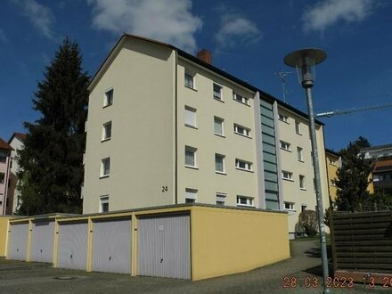 ! Meersburg ! Schöne und sonnige 3-Zimmer-Wohnung mit großem Balkon in See-Nähe.