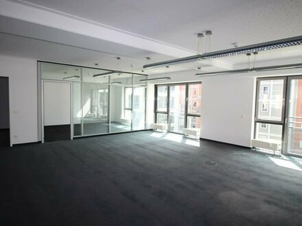 H-List: ca. 319 m² hochwertige Büro/Praxis + Kanzleifläche in Hannovers Pelikan-Viertel !!!