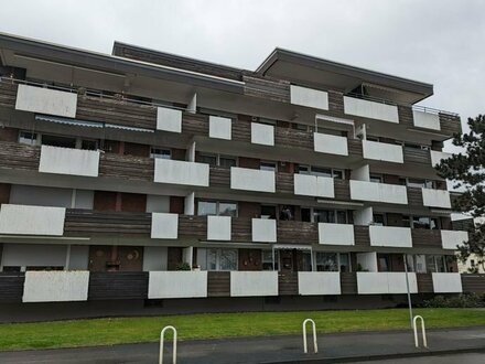 Große 4 Zimmer Wohnung in zentraler Lage