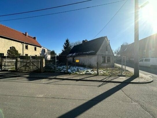 +++ Baugrundstück mit Abrisshaus in Heiligenkreuz +++