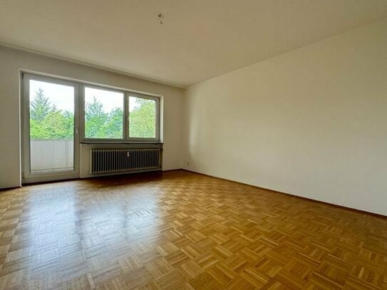 geräumiges Apartment mit großem Balkon und EBK +++ direkt am Wiesengrund und unweit der U1 +++