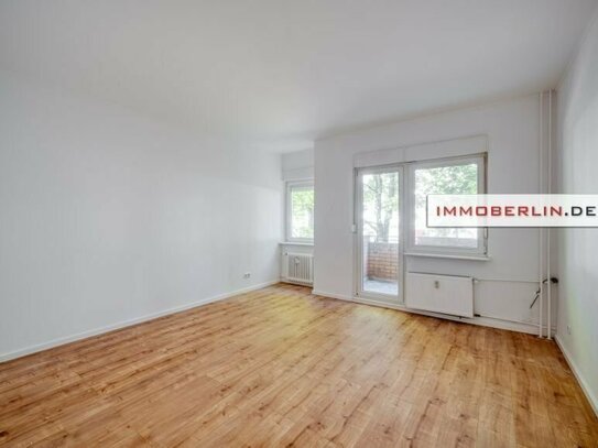 IMMOBERLIN.DE - Frisch renoviert! Sympathische Wohnung mit Südwestbalkon in angenehmer Lage