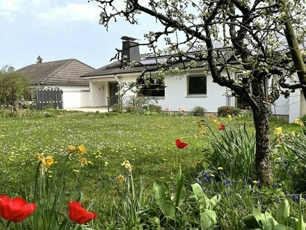 Energieeffizienter Bungalow mit schönem Garten in gefragter Lage Nidderaus