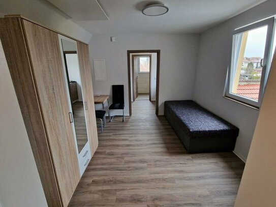Vollmöblierte 1-Zimmer Wohnung im Erdgeschoss zur Miete in Zerbst/Anhalt: Erstbezug nach Vollsanierung