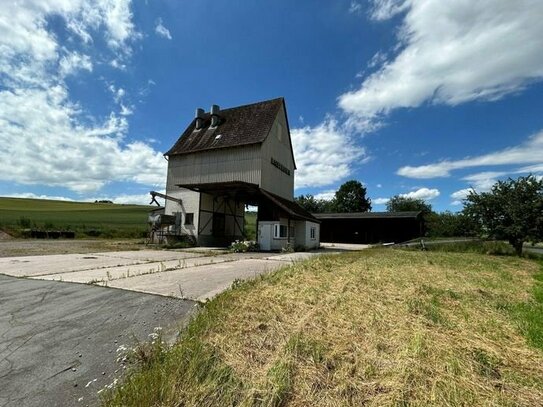 REDUZIERT - Grundstück mit Fahrzeughalle am Ortsrand von Sontra - Berneburg