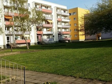 JobCenter geeignet ab 6 Person - ruhig + günstig - 4-Zi. 89 m² - sofort verfügbar -