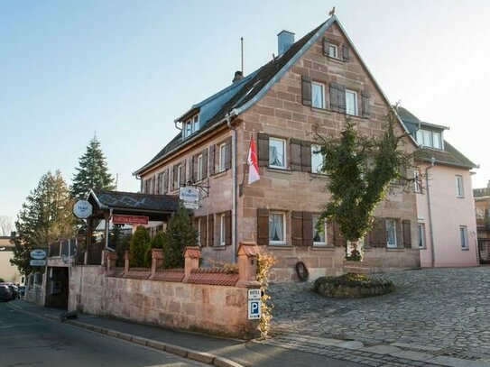 Gemütliches Hotel mit Nebenanlagen im Zentrum von Stein bei Nürnberg