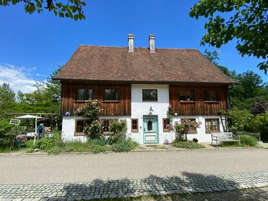 *Einmalig* Historisches Glasmacherhaus mit zeitlosem Charme zum Wohnen und Arbeiten in Schmidsfelden
