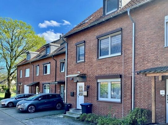 Solides Haus mit 2 Wohneinheiten in Brüggen-Born
