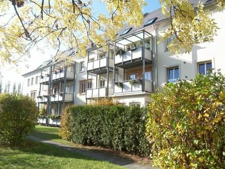 Moderne 3-Raum Wohnung mit Balkon & Carport-Stellplatz in Top-Lage