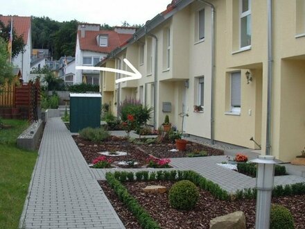 Gepflegtes Reihenhaus mit sonnigem Garten und Studio im DG