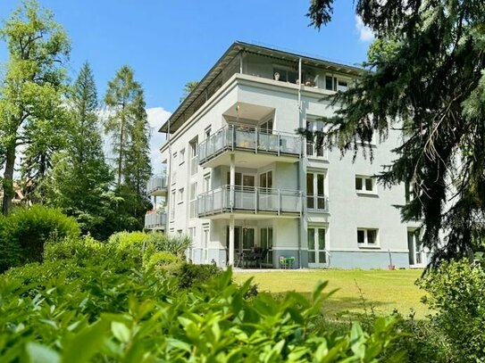 Exklusive 3-Zimmer-Wohnung mit Süd-Balkon und Parkblick in grüner Oase!