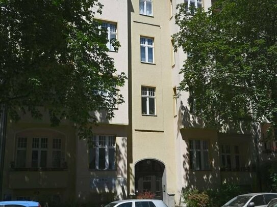 VERMIETETE 2-Zimmer-Wohnung zur KAPITALANLAGE über den Dächern von Steglitz