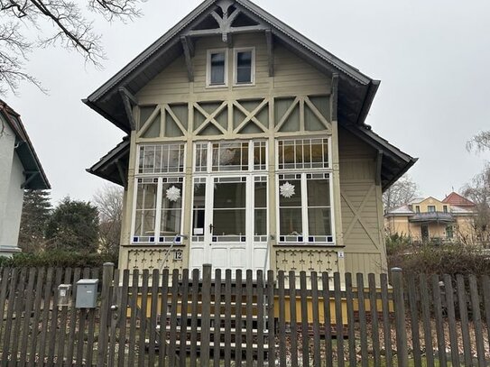 Repräsentative Gewerbefläche in charmanter Holzvilla, im idyllischen Prinzenviertel - mit Veranda und Garten