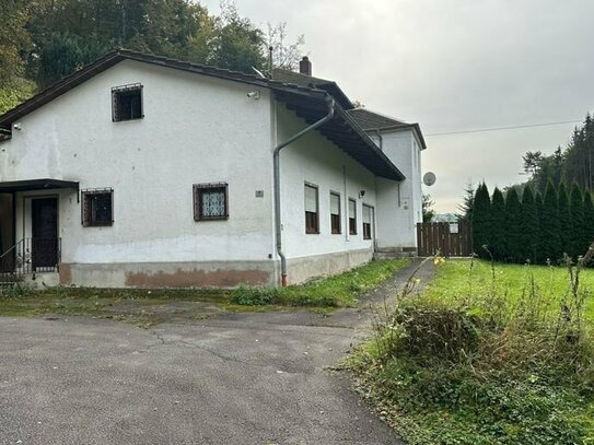 Nähe Passau-Thyrnau-Grubweg Renovierungsbedürftiges Einfamilienhaus