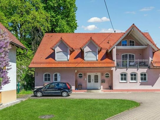 Wunderschönes Zwei-Familienhaus in Leutenbach-Oberehrenbach