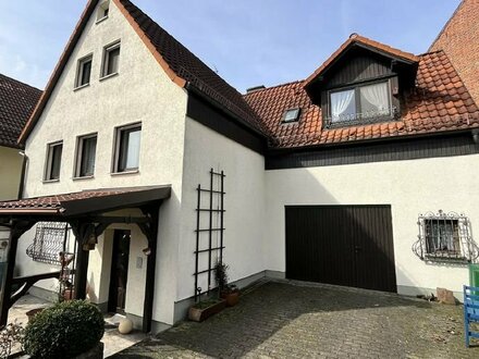 sehr gepflegtes Wohnhaus mit Nebengebäude zwischen Tauberbischofsheim und Würzburg