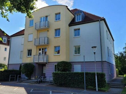 Hübsche 2-Zi-Wohnung mit Balkon in Coswig.