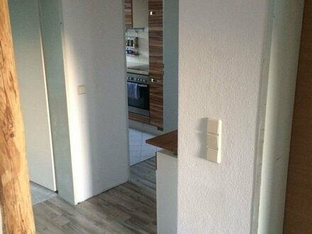 2-Zimmer-Wohnung mit großem Balkon in Weißenfels in zentraler Lage!