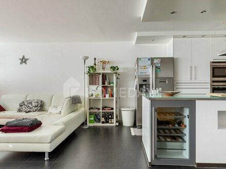 Hochwertige Maisonettewohnung mit 3,5 Zimmern, gehobener Ausstattung und Loggia