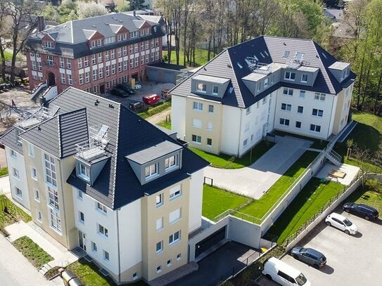 Geschmackvolle Dachgeschosswohnung über zwei Etagen mit TG in bester Wohnlage *Nahe Tierpark*