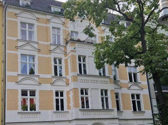 Von Privat: Top sanierte 7-Zimmeraltbauwohnung in Bestlage Friedenau