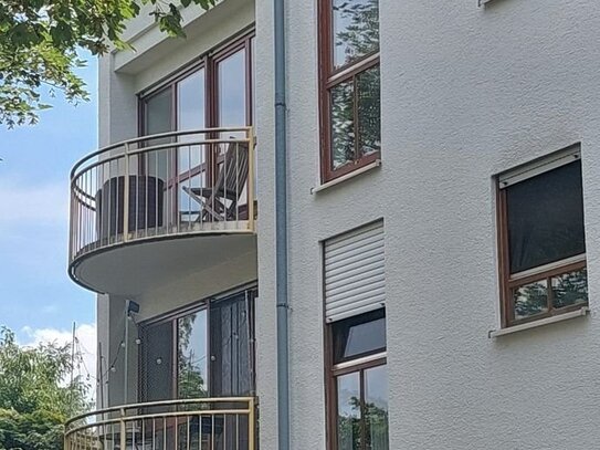 Charmante 2 Zimmer Wohnung mit Balkon