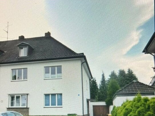 D-Benrath: modernisiertes 3-Familien-Haus im Musikantenviertel, schöner Garten, Garage, neue Heizung