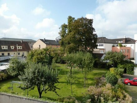 Edel, Hell, Ruhig mit Süd/Westloggia Absolut Zentral