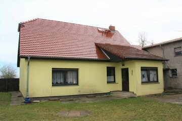 Ideal für eine große Familie mit Selbstversorgerpotenzial! Bauernhaus bei Dargun