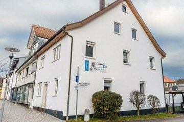 Zweifamilienhaus mit hohen Ertragsmöglichkeiten