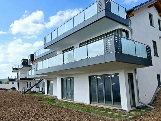 Eleganz und Komfort vereint – Exklusive Doppelhaushälfte mit Panoramablick Provisionsfrei