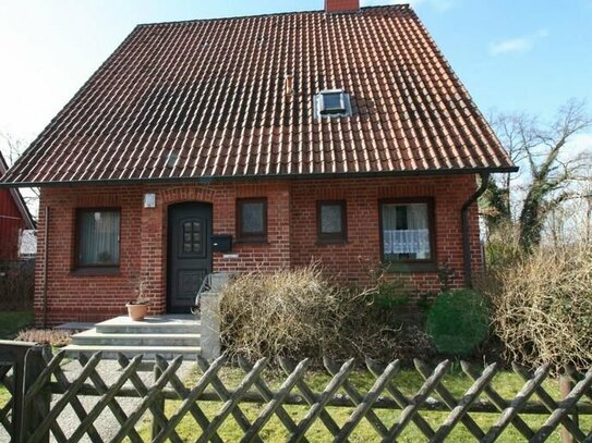 Einfamilienhaus mit Einliegerwohnung in bevorzugter Lage - Lüneburg-Schäferfeld