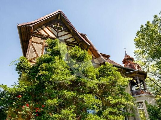Fairy Tale - Leerstehende Fachwerk-Villa mit idyllischem Baugrundstück in Lichterfelde-West