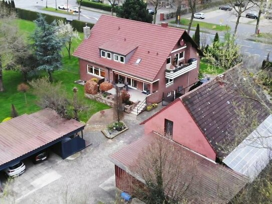 RESERVIERT! Traumhaftes Anwesen mit Zweifamilienhaus Nahe den Fischteichen von Paderborn