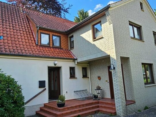Zweifamilienhaus auf traumhaftem Grundstück in Ottersberg - ideal für Kapitalanleger oder zwei Generationen