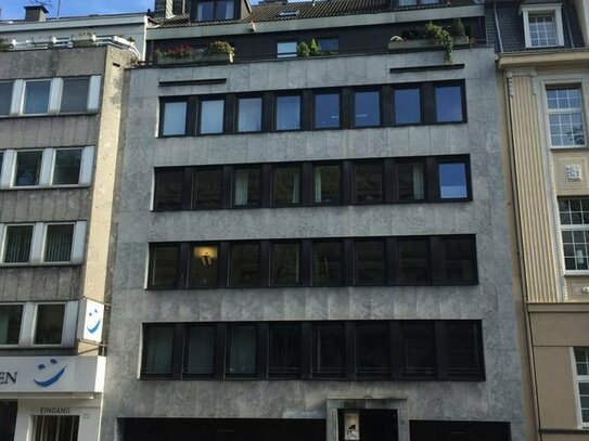 Ca. 143 m² moderne Bürofläche (4 Zimmer) auf der 2. Etage in der Wilhelmstr. in Aachen zu vermieten.