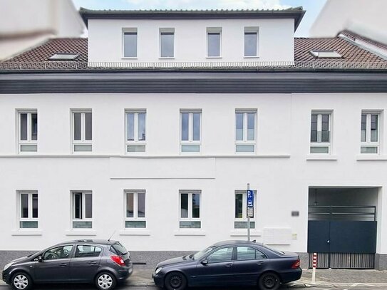 TOP kernsaniertes Mehrfamilienhaus in Offenbach Westend