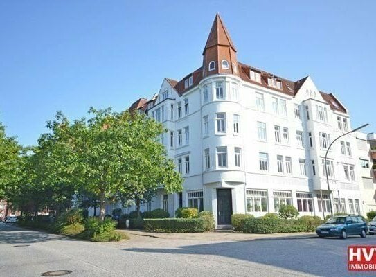HVV Immobilien: Wohnen im historischen Gebäude Single-Wohnung mit Terrasse zu vermieten!