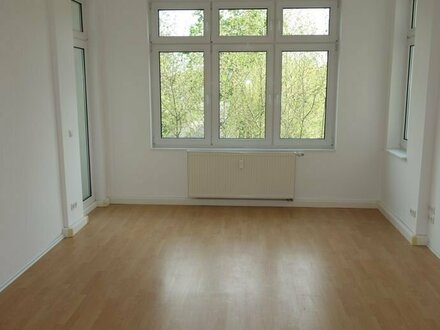 GROßZÜGIGE HELLE 3-Zimmer-Wohnung nahe Lehnitzsee