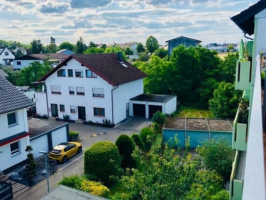 1,5 Zimmerwohnung mit Pantryküche und gr. Balkon