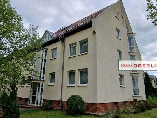 IMMOBERLIN.DE - Attraktive Wohnung mit Balkonloggia in Südrichtung + Tiefgaragenplatz