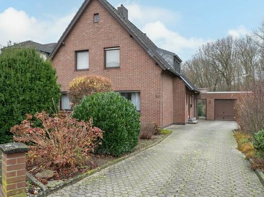 Familienidylle in Hückelhoven - Baal: Großzügiges Haus mit Blick auf Wald und Feld!