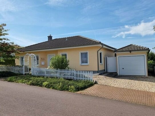 Einzugsfertiger Winkelbungalow mit Garten und Garage nähe Trier/Hochwald/Lux!