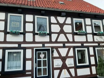 Zweifamilienhaus in schöner Lage von Liebenburg -erneuerte Heizungen-