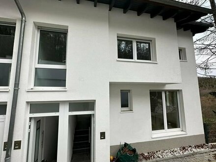 *** luxuriöse 4 Zimmer* Maisonettewohnung mit Balkon**